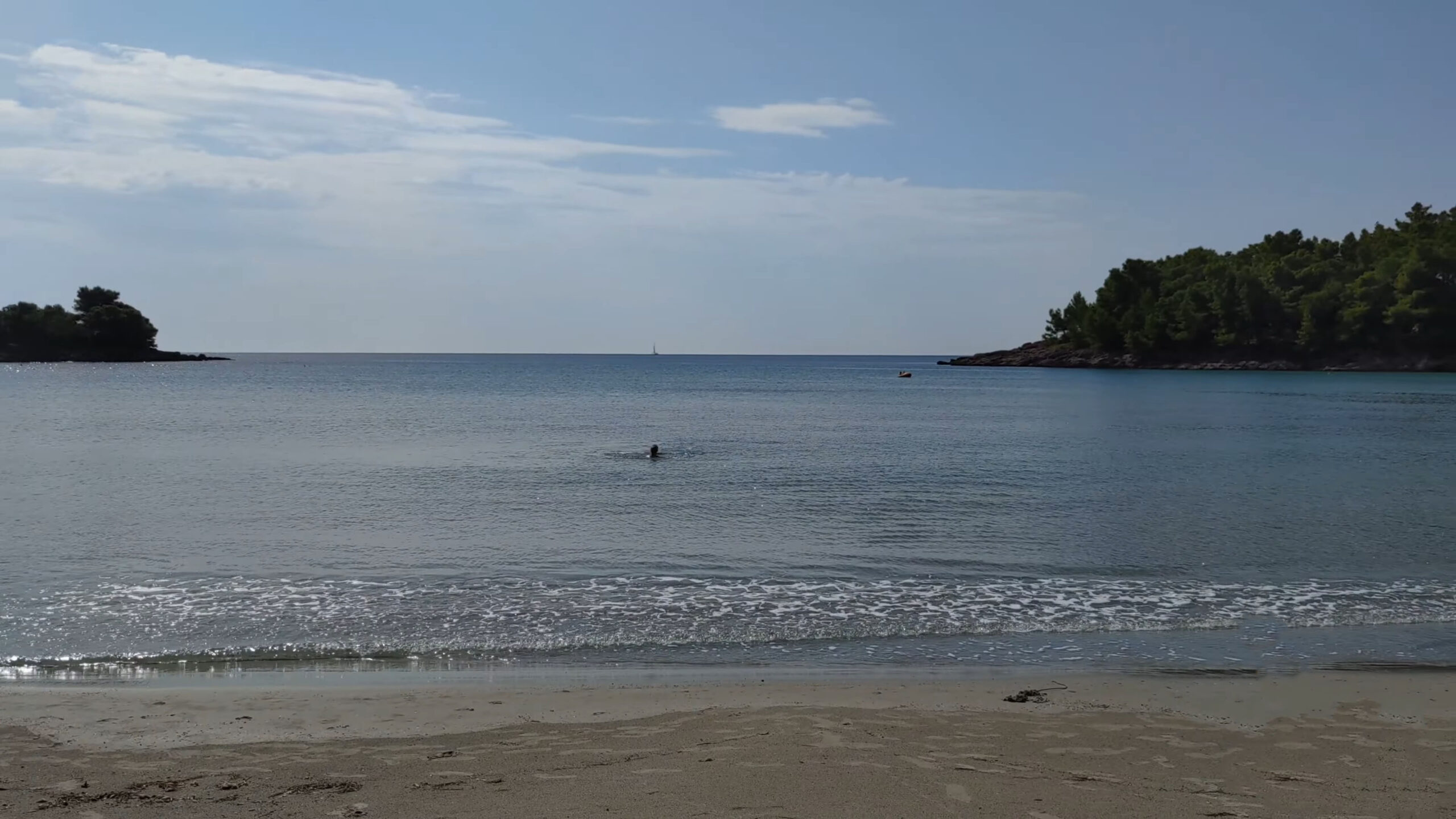 Plavi Horizonti - Jedina peščana plaža u Kotoru