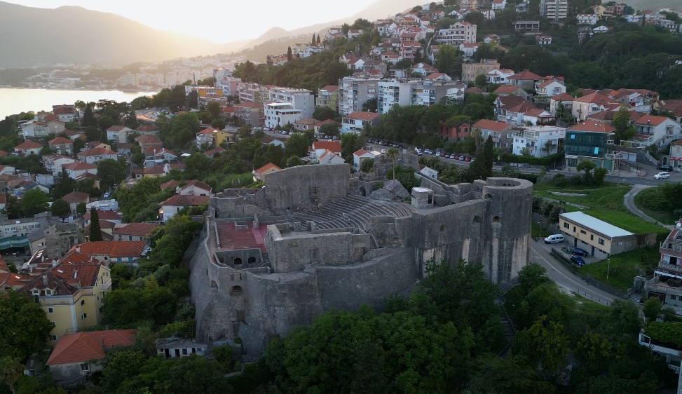 Stari Grad istorija